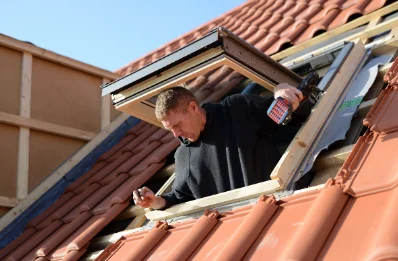 Pose de fenêtres de toit Velux à Baizieux